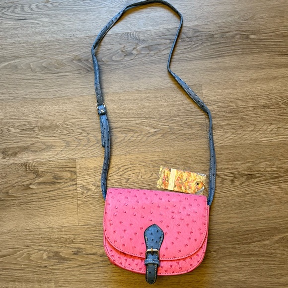 Cara Pink crossbody bag ostrich patern. - Picture 3 of 9